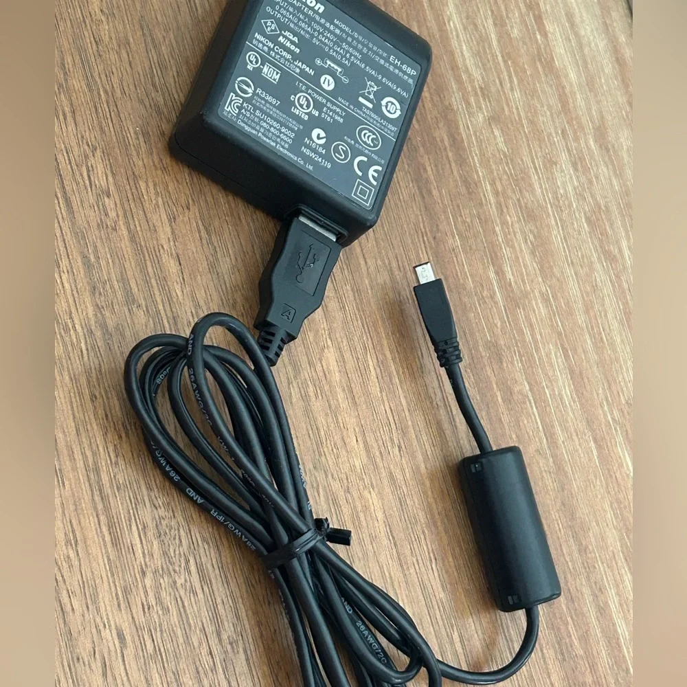 Nikon EH-68 P AC Adapter Charger w/USB cable Camera Power Adapter
